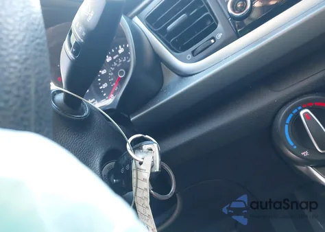 2019 Kia Rio S z USA, uszkodzony, nr VIN 3KPA24AB8KE207154